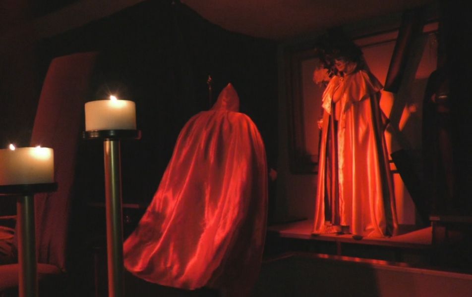 Eyes wide shut